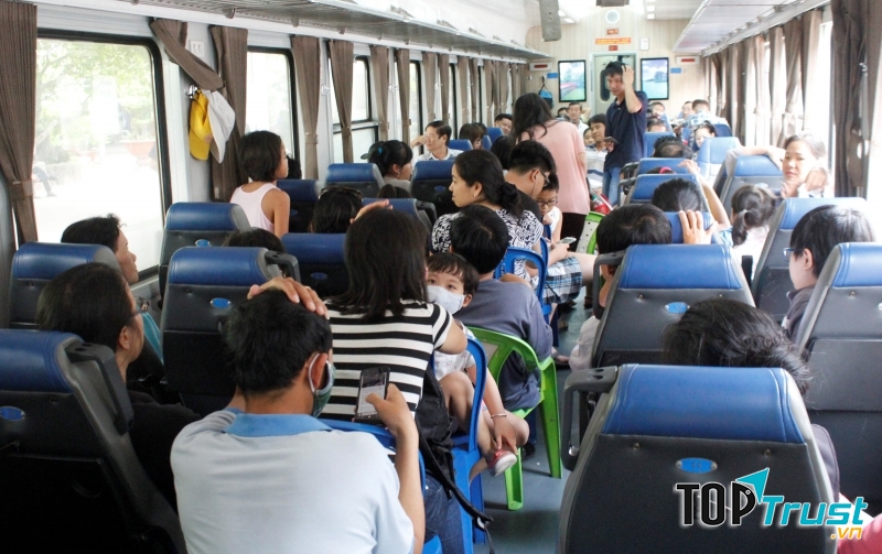 Di chuyển (đối với sinh viên ngoại tỉnh)