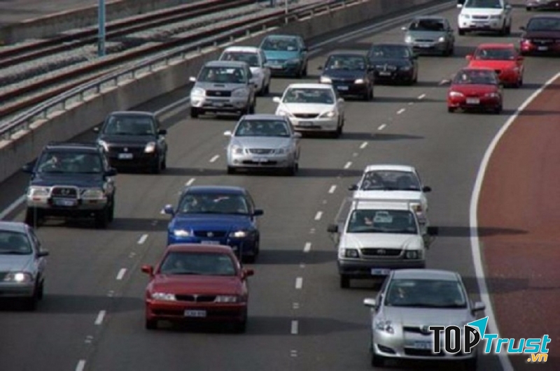 Đi với tốc độ vừa phải