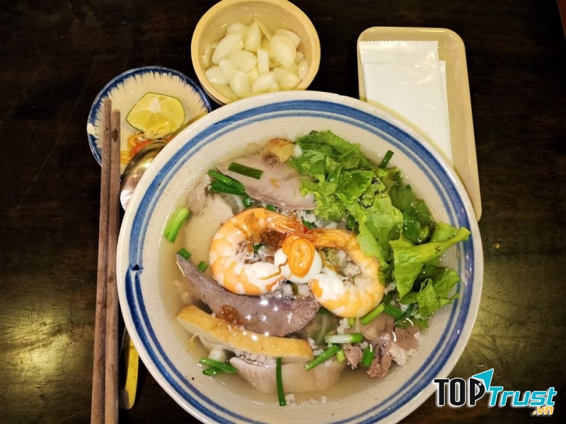 Dì Năm Sadec - Hủ Tiếu & Bánh Tằm