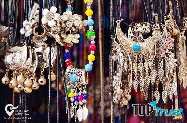 Trang sức dân tộc
