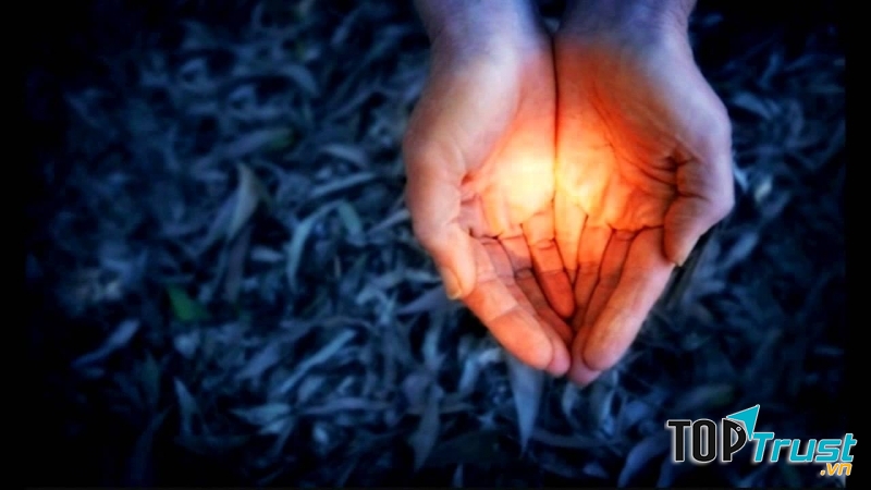 San sẻ yêu thương để thấy chính mình được hạnh phúc (Nguồn: Sưu tầm)