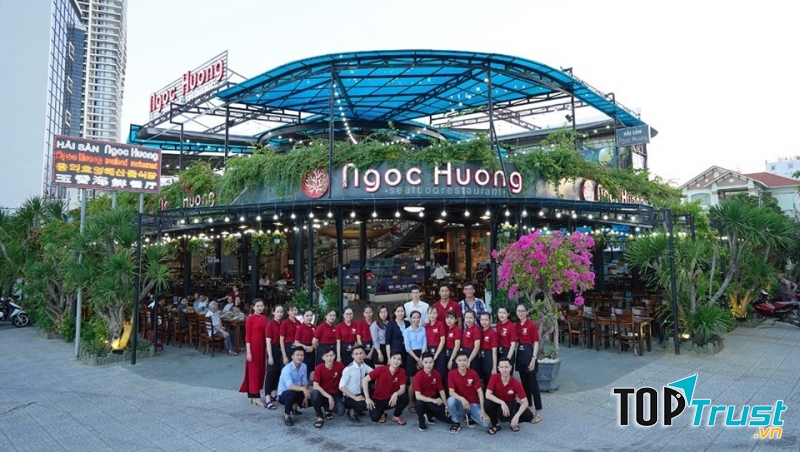 Nhà hàng Hải Sản Ngọc Hương đem đến cho thực khách những gì tinh túy nhất mà Biển Đông mang lại