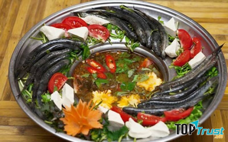 Lẩu mắm Bà Thành