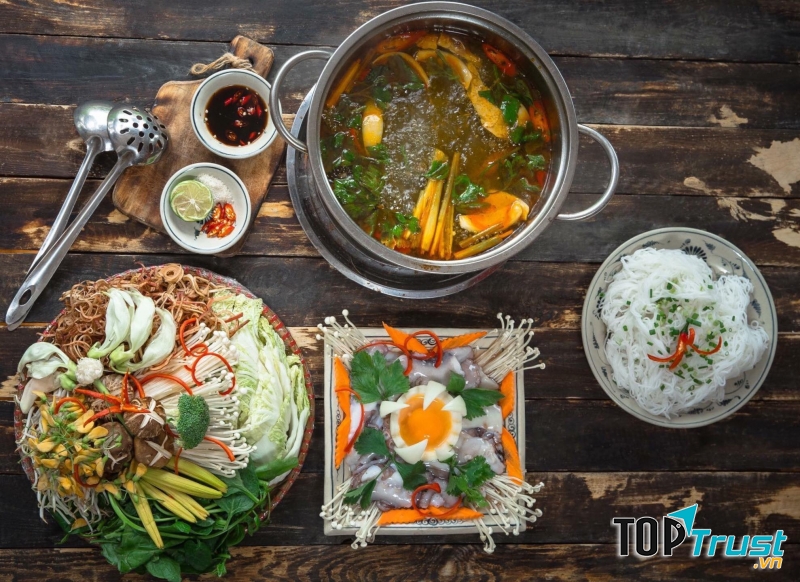 Lẩu mắm Ninh Kiều