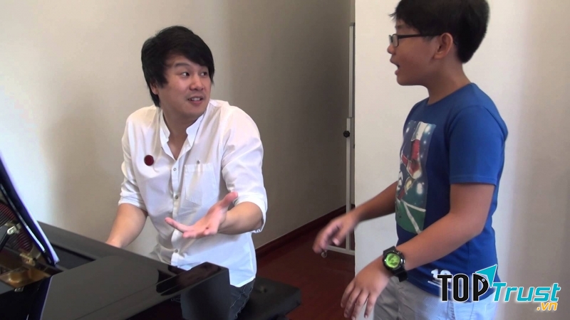 Thanh Bùi trong một giờ lên lớp