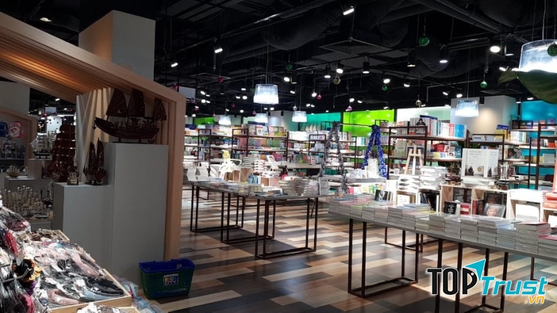 Nhà sách Phương Nam - City Book