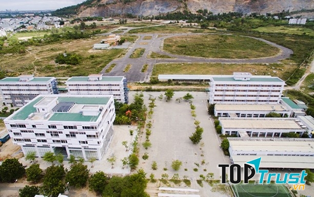 Địa học Duy Tân