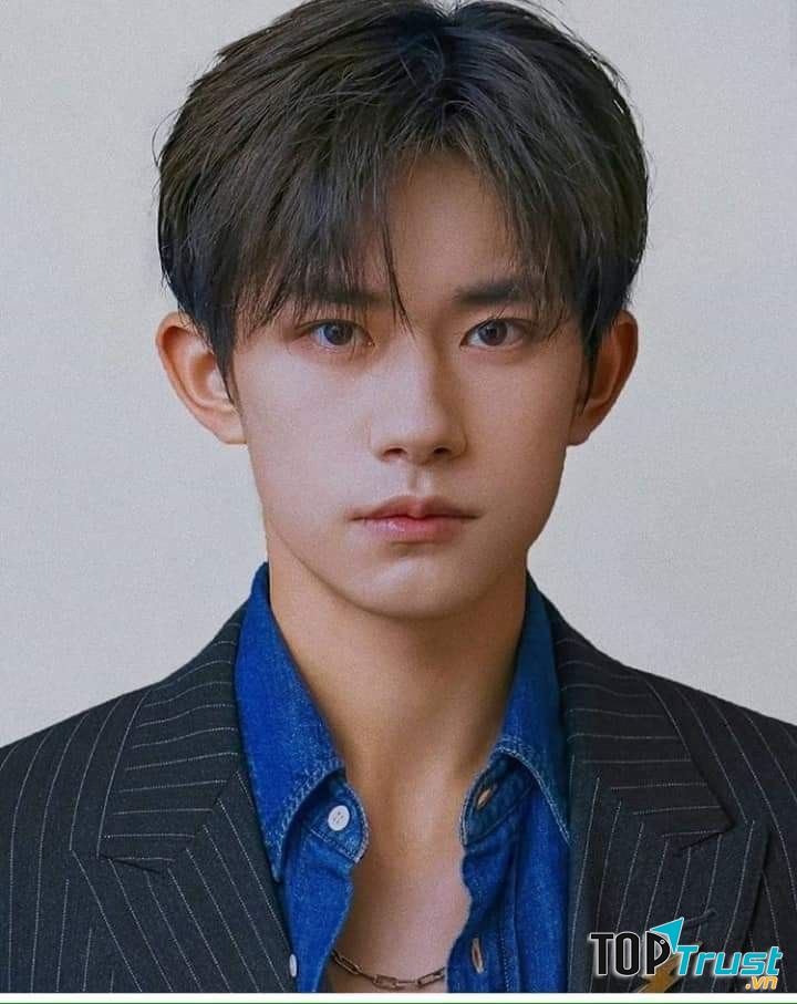 Dịch Dương Thiên Tỉ