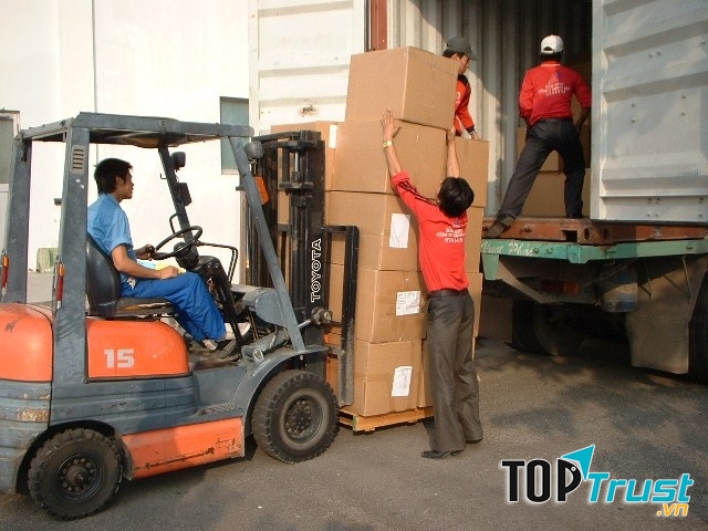 Dịch vụ bốc xếp hàng hóa Tâm Phát