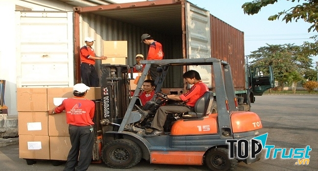 Dịch vụ bốc xếp hàng hóa Tâm Phát