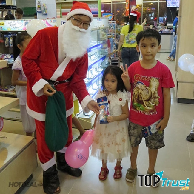 Dịch Vụ Chuyển Quà YCN