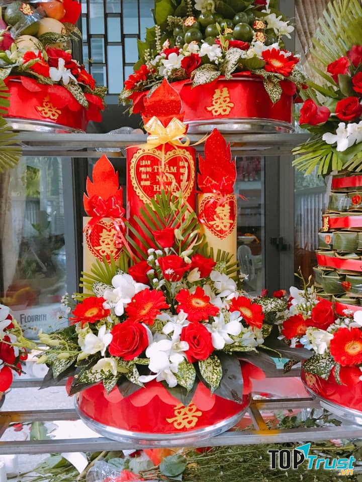 Châu Nhung giao tận nhà cho khách đủ lễ bao sang đẹp để đi rước dâu