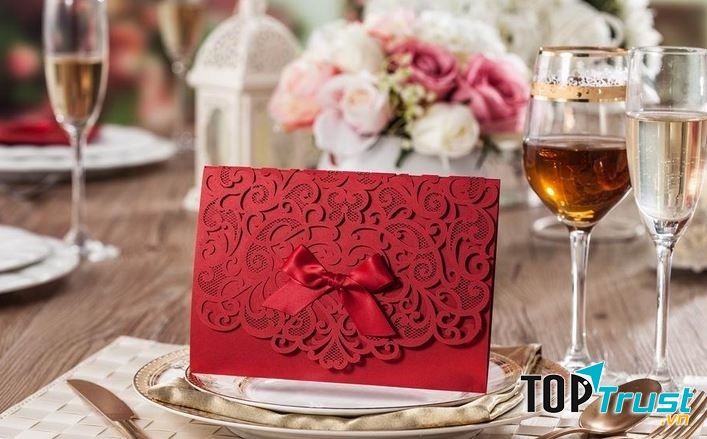 Dichvucuoi.org - dịch vụ in thiệp cưới đẹp giá rẻ nhất tại Đà Nẵng (hình ảnh lấy từ website Dichvucuoi.org)