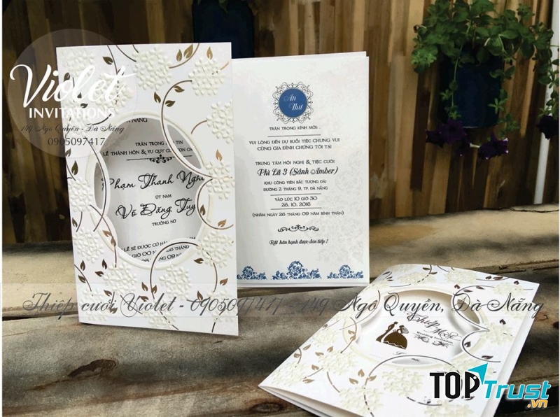 Violet Đà Nẵng - dịch vụ in thiệp cưới đẹp giá rẻ nhất tại Đà Nẵng (hình ảnh lấy từ fanpage của Violet Đà Nẵng)