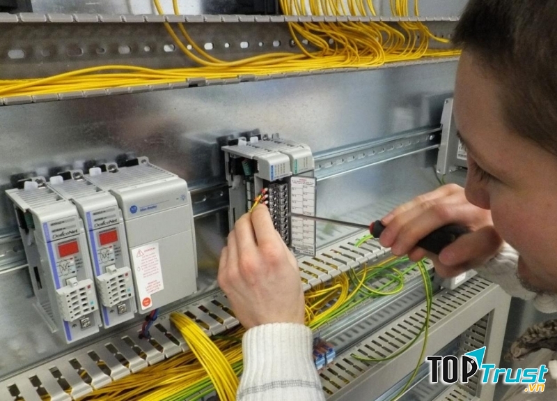 Phúc Thịnh - dịch vụ sửa chữa điện nước tại nhà tốt nhất TPHCM