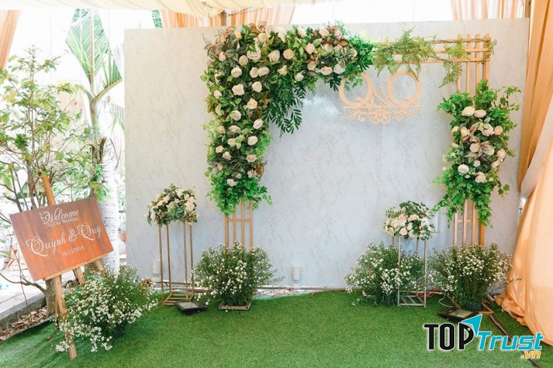 Dịch vụ trang trí tiệc cưới Bảy Mẫn