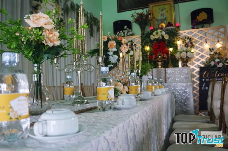 Dịch vụ trang trí tiệc cưới Bích Nguyễn