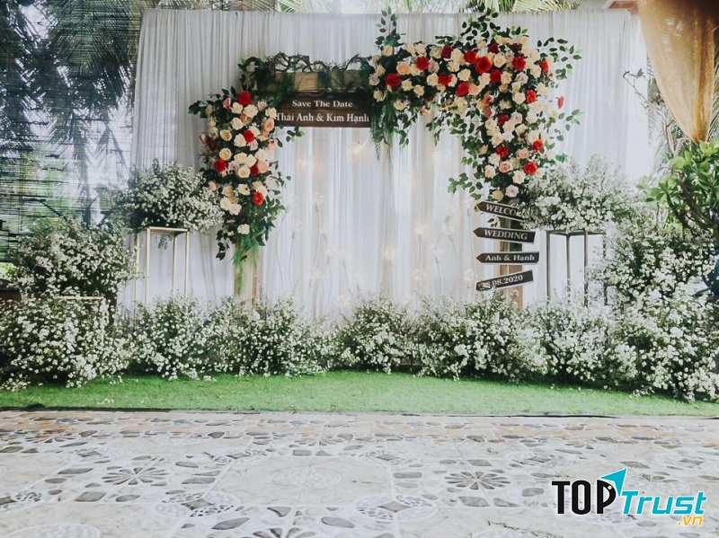 Dịch vụ trang trí tiệc cưới Huy Ngân Wedding Planner