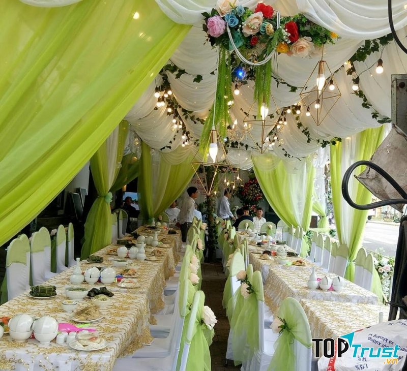 Dịch vụ trang trí tiệc cưới Lý Hùng
