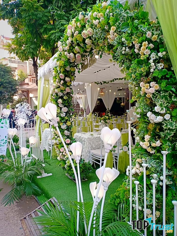 Dịch vụ trang trí tiệc cưới Minh Quang