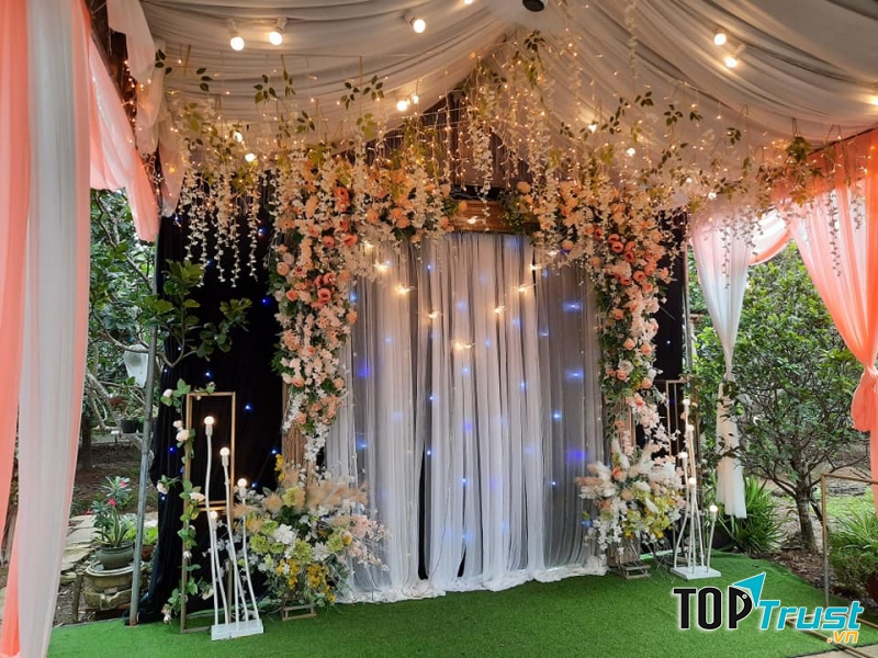 Dịch vụ trang trí tiệc cưới Phước Hòa