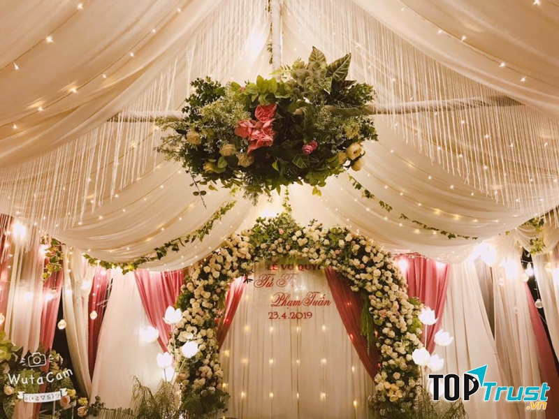 Dịch vụ trang trí tiệc cưới Rạp Cưới Mai Hiếu
