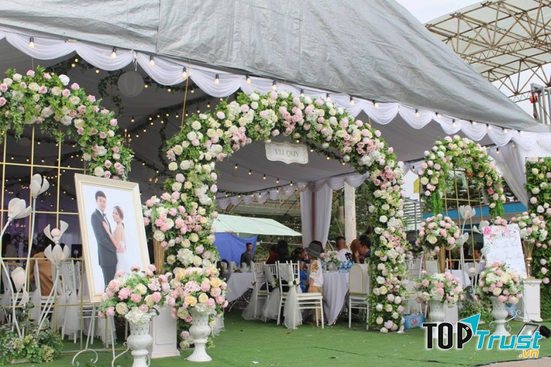 Dịch vụ trang trí tiệc cưới Rosy Wedding Decoration