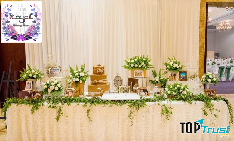 Dịch vụ trang trí tiệc cưới Royal Wedding