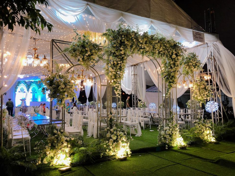 Dịch vụ trang trí tiệc cưới Thái Hiền