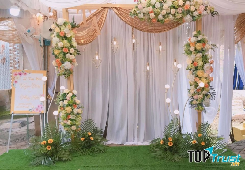 Dịch vụ trang trí tiệc cưới Thảo Nguyễn