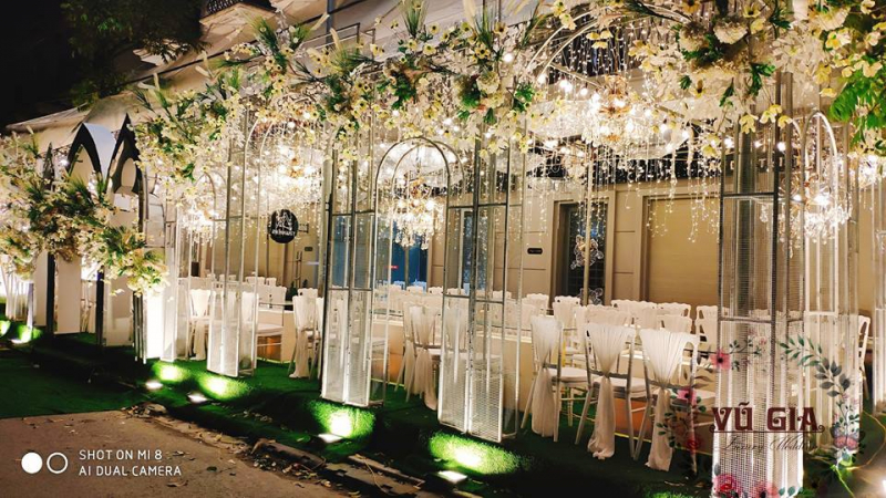 Dịch vụ trang trí tiệc cưới Vũ Gia Luxury Wedding