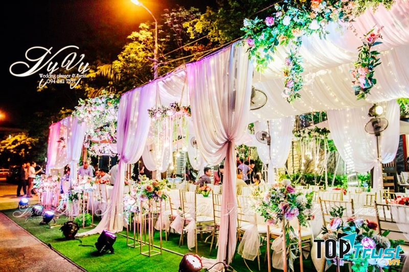 Dịch vụ trang trí tiệc cưới VyVY Wedding & Flowers.