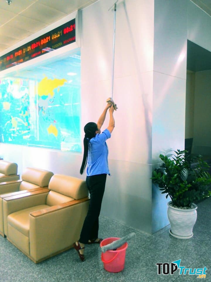 Dịch vụ vệ sinh văn phòng Clean House