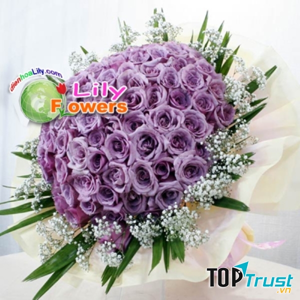 Bó hoa hồng tím tuyệt đẹp này có giá khoảng 2.500.000 đồng