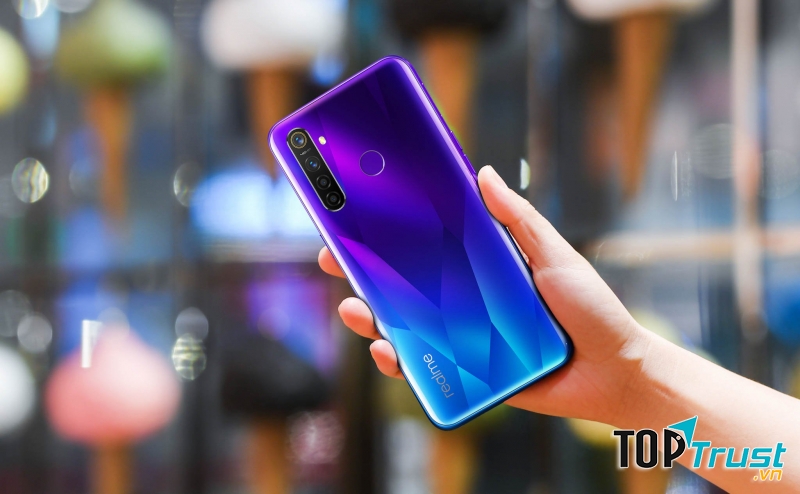 Điện thoại Realme 5 Pro (4GB/128GB)