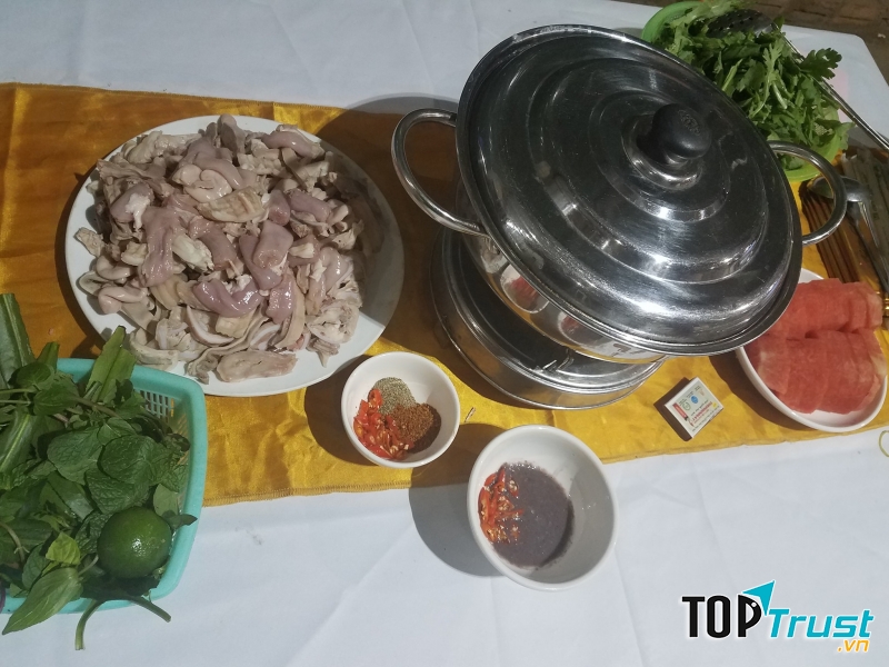 Điệp Yến - Cháo Lòng & Lòng Chần Cháo