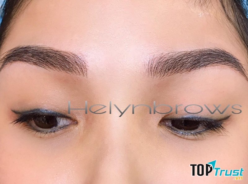 Điêu khắc chân mày Helyn