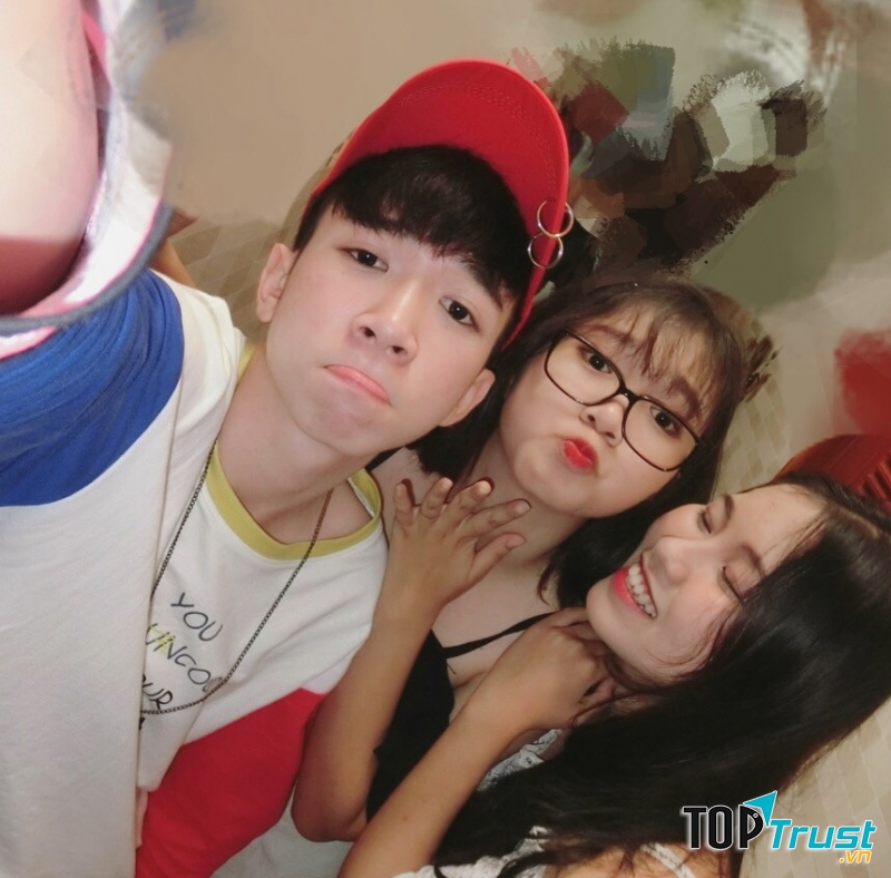 hình ảnh từ Facebook bạn Ry Quốc Thịnh