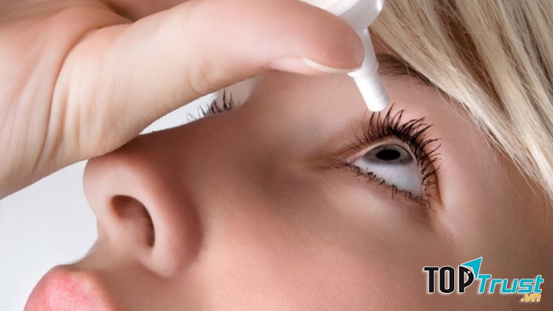 Điều trị khô mắt không đúng cách