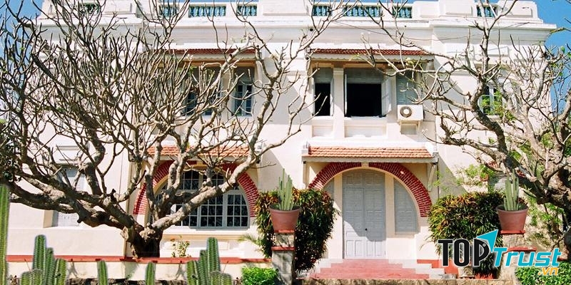 Dinh Bảo Đại