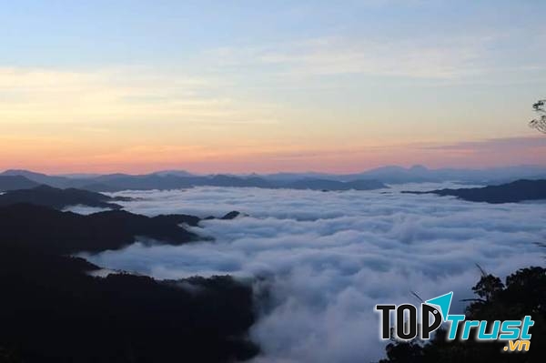 Đỉnh Quế Tây Giang