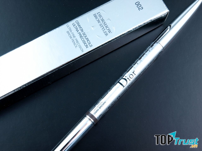 BÚT KẺ LÔNG MÀY DIORSHOW BROW STYLER – CÔ NÀNG QUYẾN RŨ
