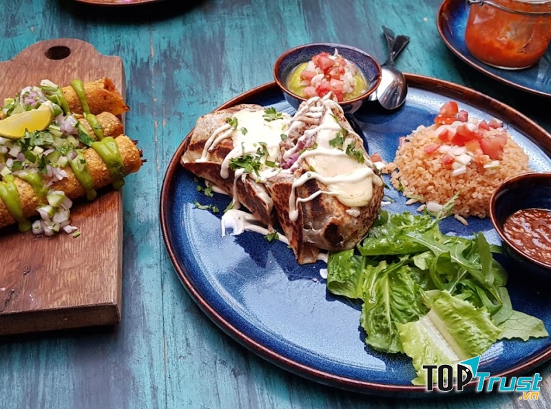 Món District Federal burrito