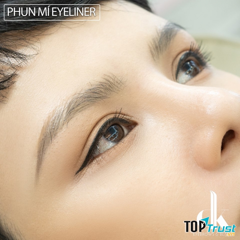 DK eyebrows beauty
