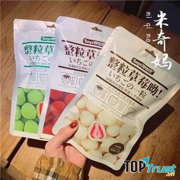 Socola 3 vị: dâu tây, trà xanh, sữa