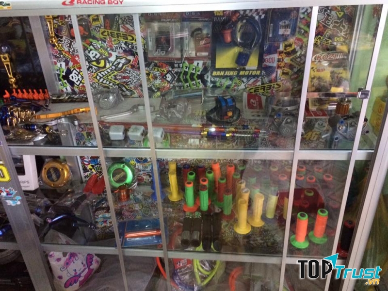 Đồ chơi xe máy Hồ Tuấn