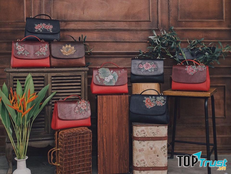 Virgo hiện tại cung cấp các sản phẩm da thuộc chất lượng được chế tác thủ công và thiết kế phù hợp với thói quen cũng như nhu cầu sử dụng của người Việt