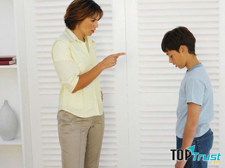 Đỗ lỗi cho trẻ