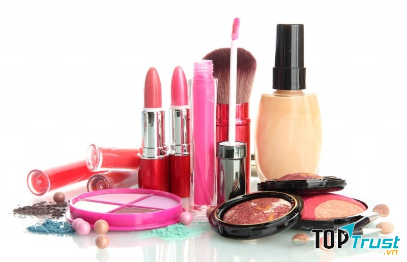 Nước hoa, mỹ phẩm luôn được ưa chuộng