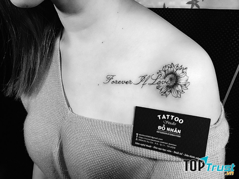 Hình ảnh khách hàng tại Đỗ Nhân Tatoo Studio